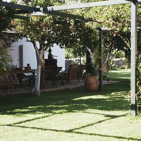 Country house Agriturismo Giardino Di Iti